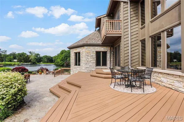 $1,399,000 | 4 Abbey Road, Glen Carbon, IL 62034