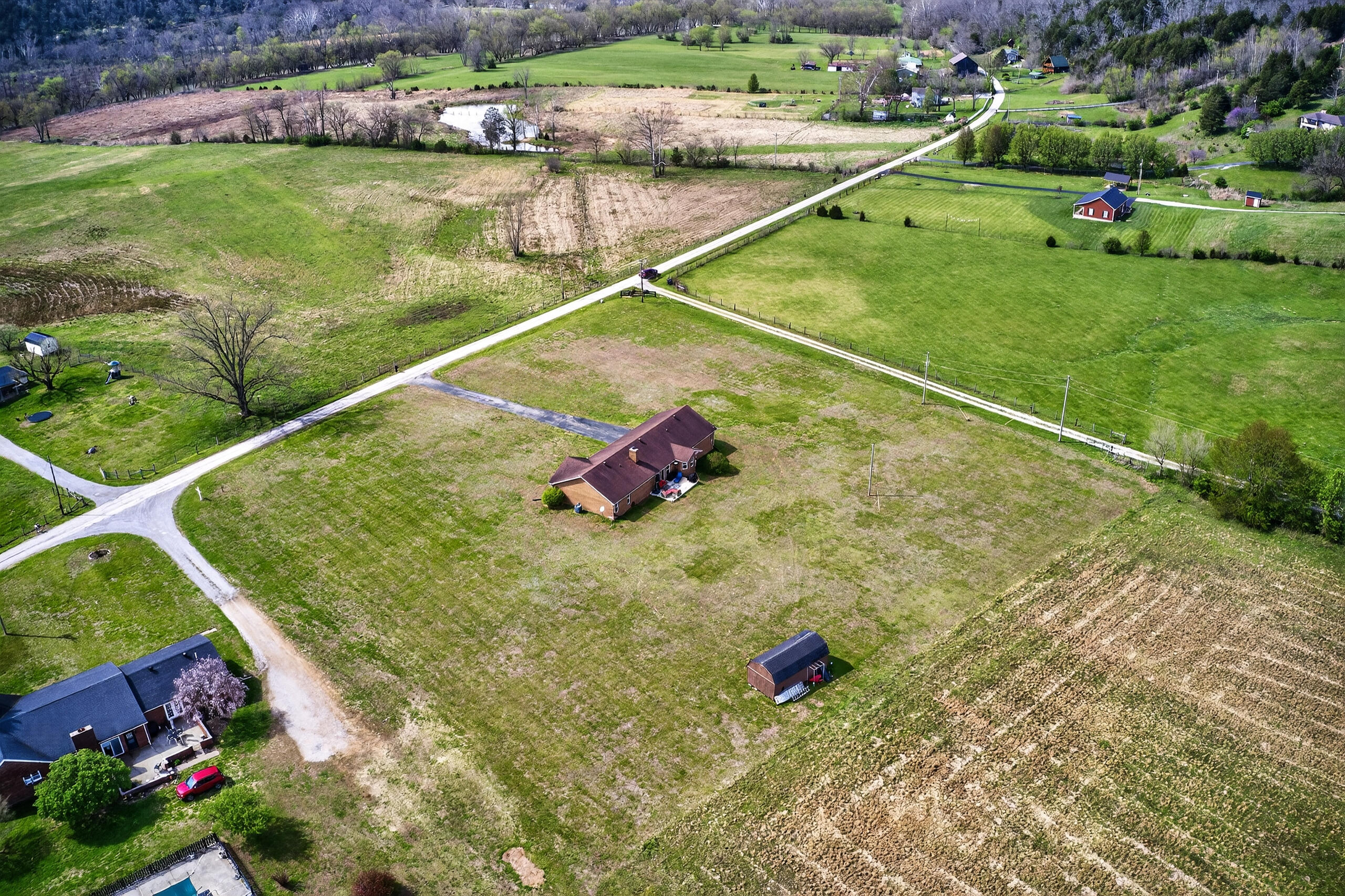 3886 Jackson Ferry Road Winchester, KY 40391 - Photo 34 of 36 134