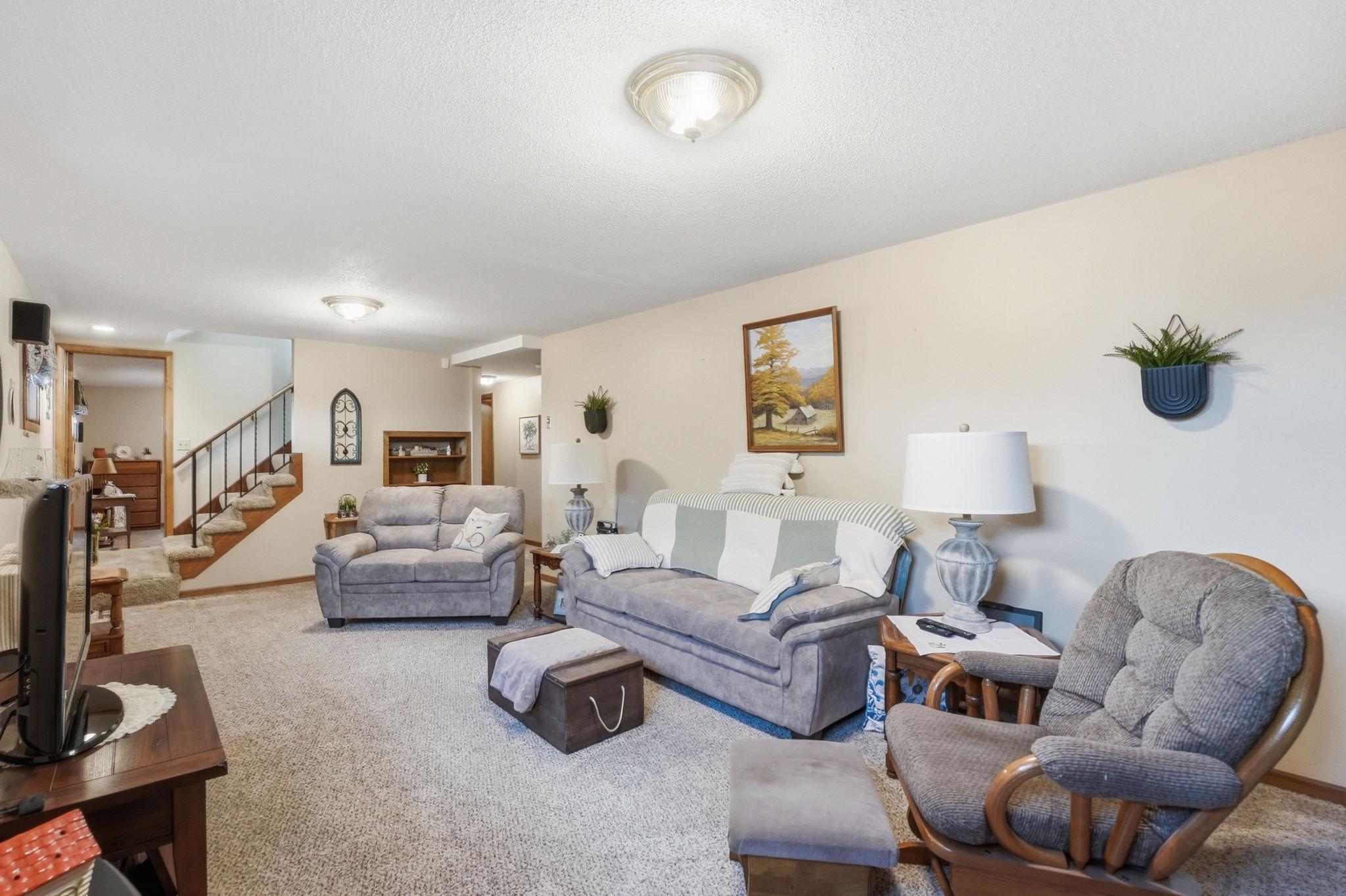 1709 6th Street Southwest Willmar, MN 56201 - Photo 30 of 43