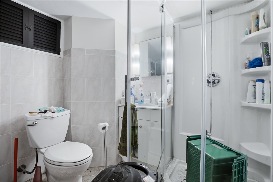 66 Edgehill Road Providence, RI 02906 - Photo 17 of 32