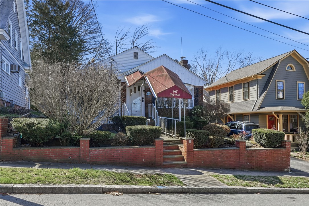 66 Edgehill Road Providence, RI 02906 - Photo 31 of 32