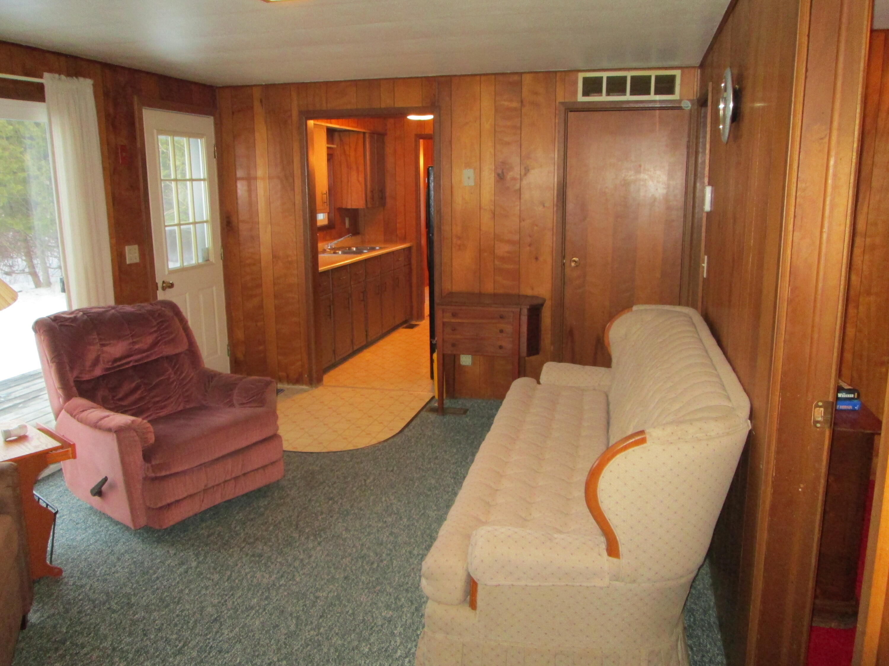 832 Foot Road Cheboygan, MI 49721 - Photo 9 of 25 Gallery Image 9