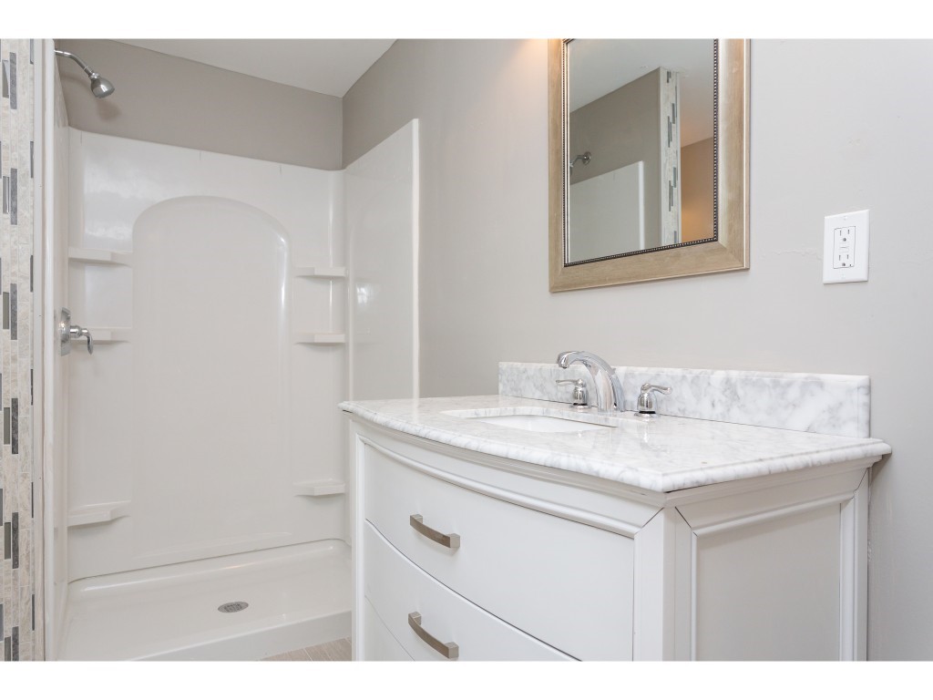 50 High Street Stratham, NH 03885 - Photo 18 of 35 Gallery Image 18