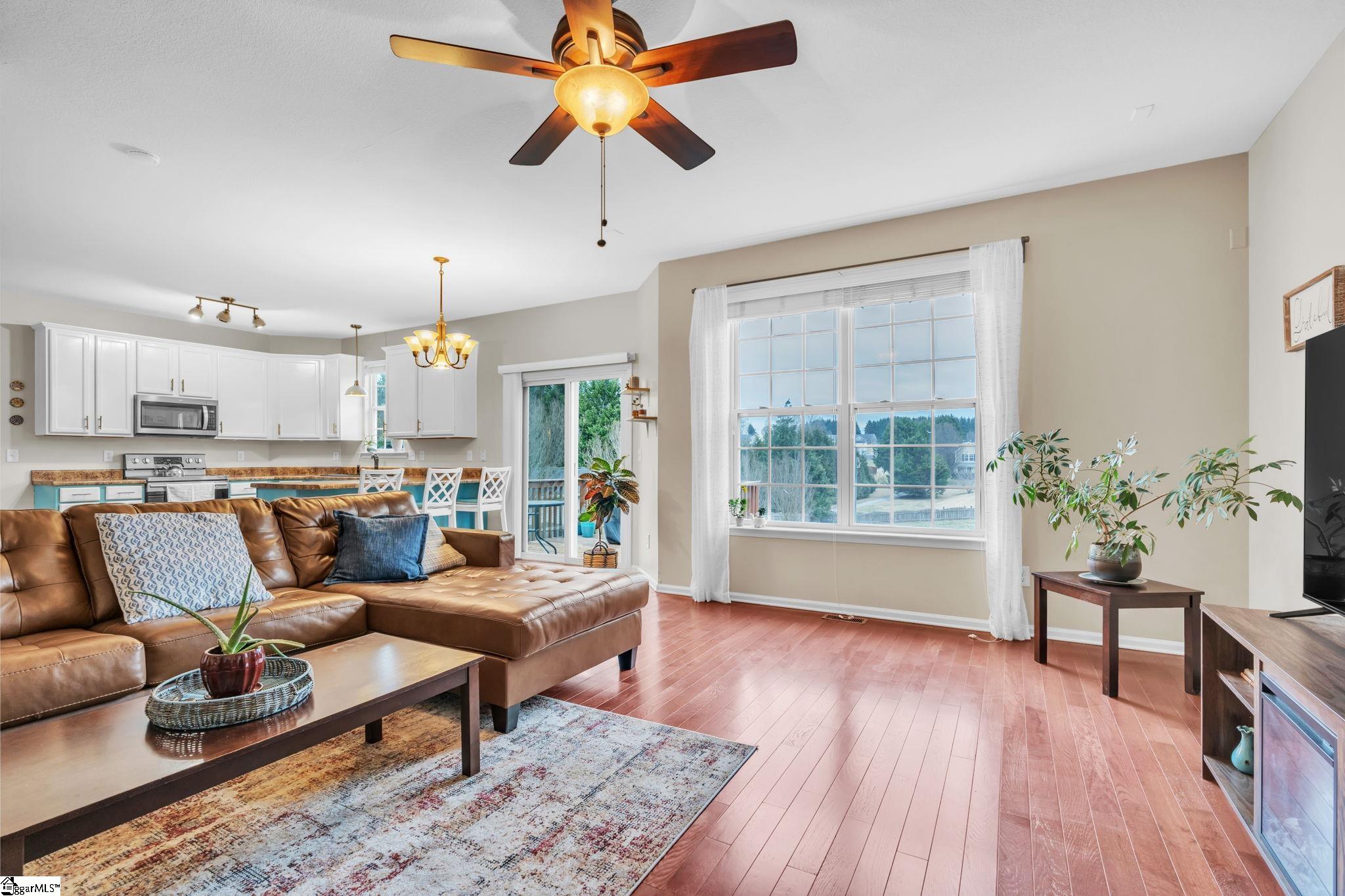 12 Perkins Court Greer, SC 29651 - Photo 2 of 21