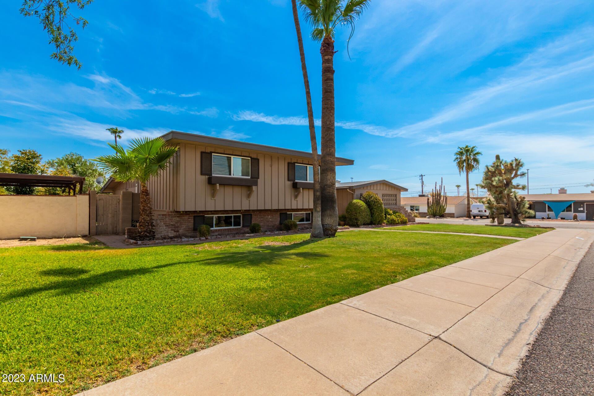 1901 East Lamar Road Phoenix, AZ 85016 - Photo 3 of 44 0003-03-Lamar