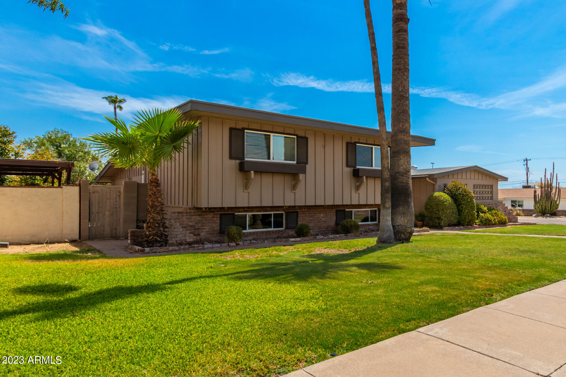1901 East Lamar Road Phoenix, AZ 85016 - Photo 4 of 44 0004-04-Lamar