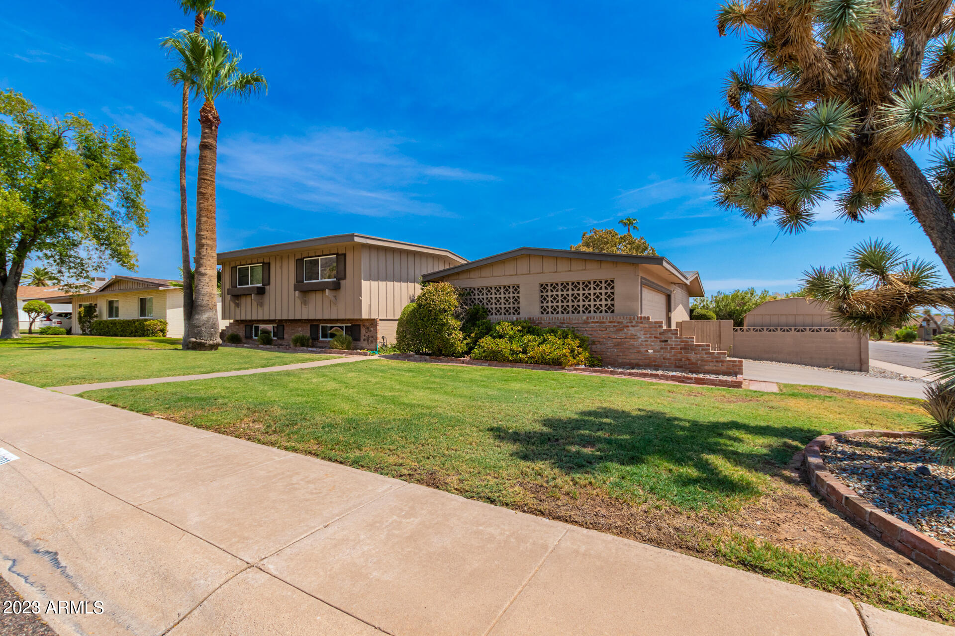 1901 East Lamar Road Phoenix, AZ 85016 - Photo 6 of 44 0006-05-Lamar