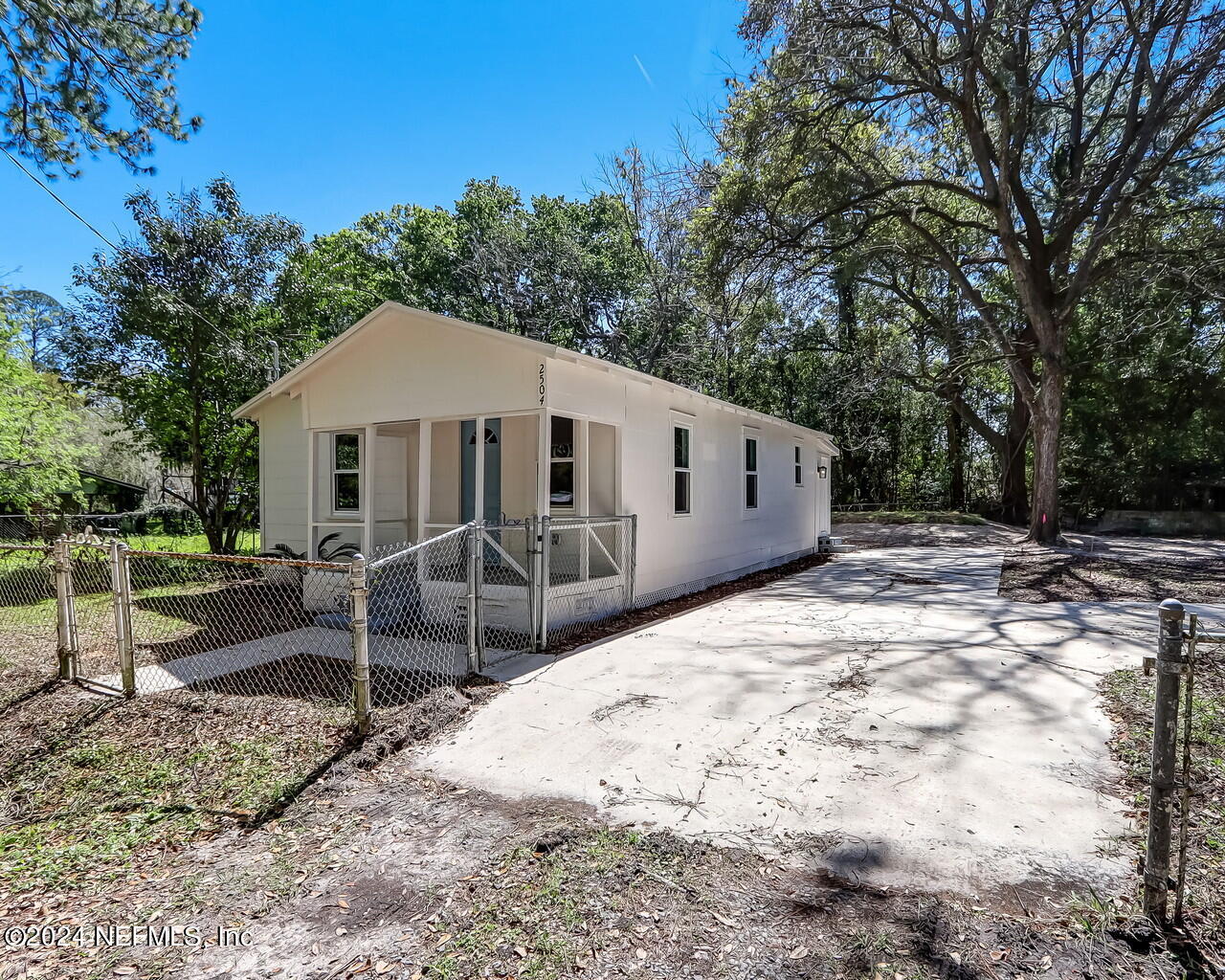 2504 Larsen Road Jacksonville, FL 32207 - Photo 2 of 19 Sue Wilson Photography Jacksonville (21)