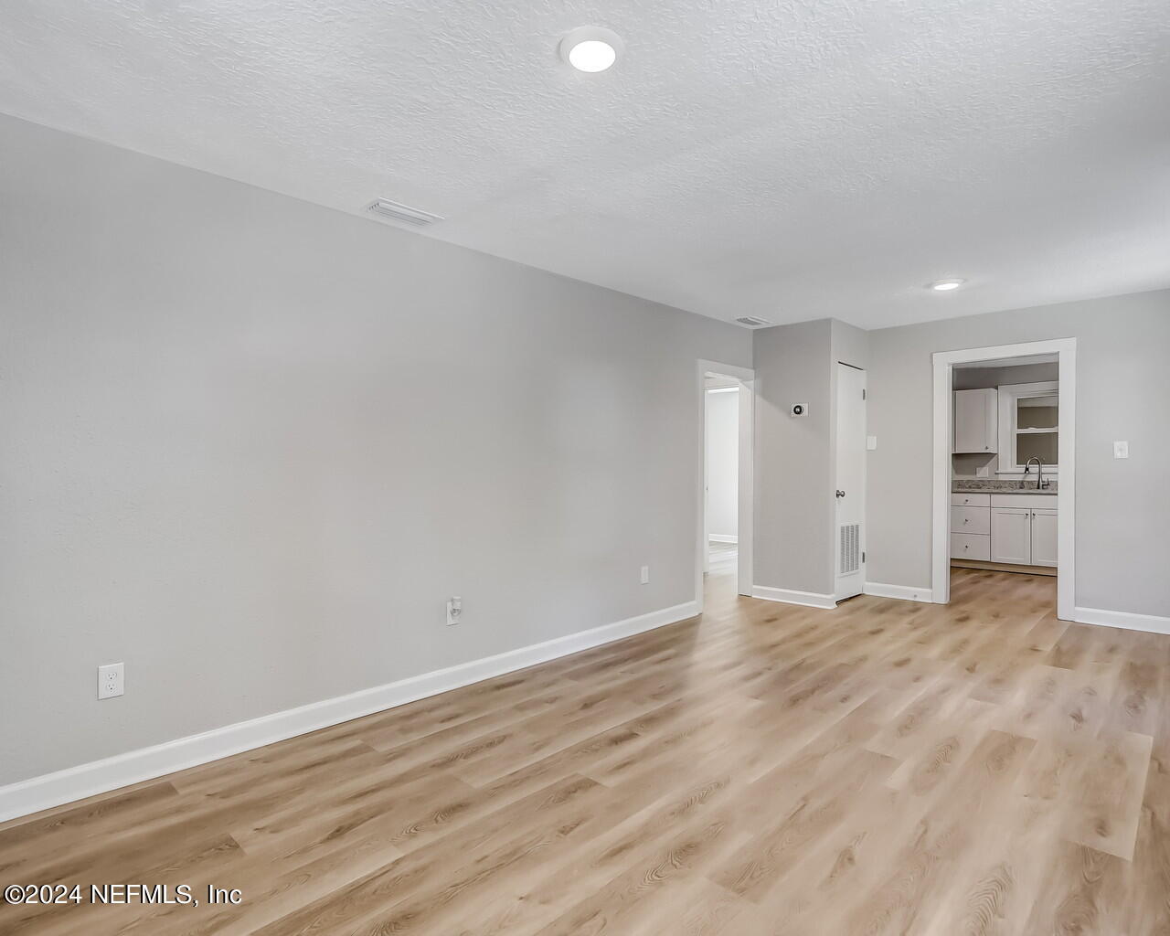 2504 Larsen Road Jacksonville, FL 32207 - Photo 6 of 19 Sue Wilson Photography Jacksonville (3)W
