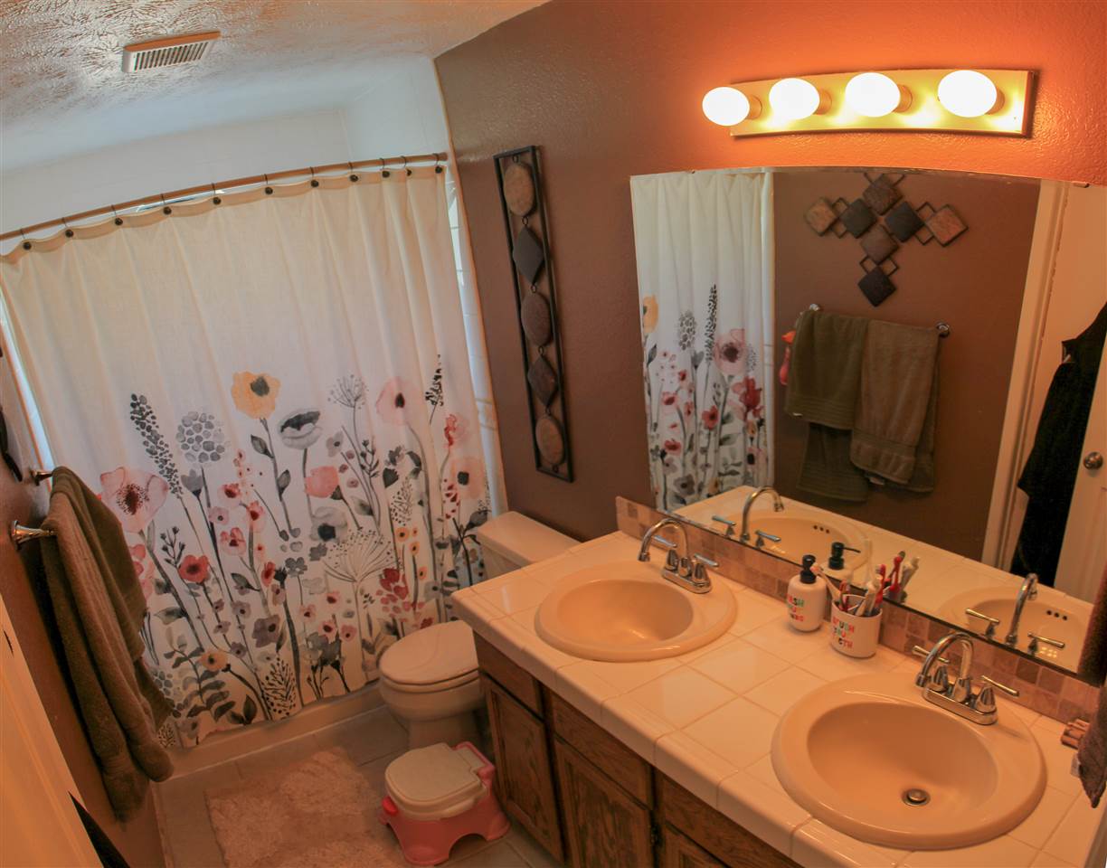 3425 East Moody Road Mead, WA 99021 - Photo 10 of 20 Gallery Image 10