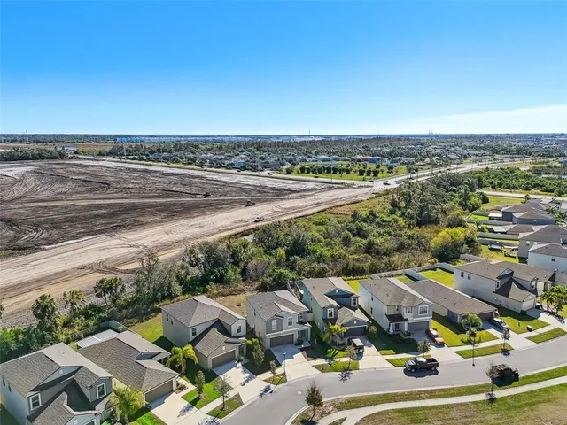 $339,900 | 5157 White Chicory Drive, Apollo Beach, FL 33572