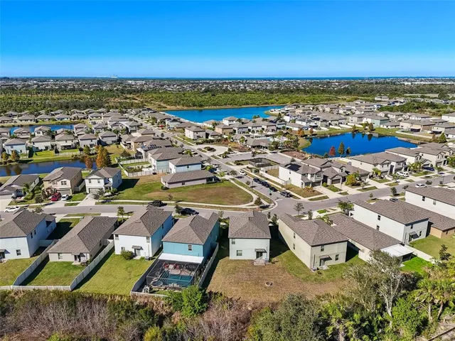 $339,900 | 5157 White Chicory Drive, Apollo Beach, FL 33572