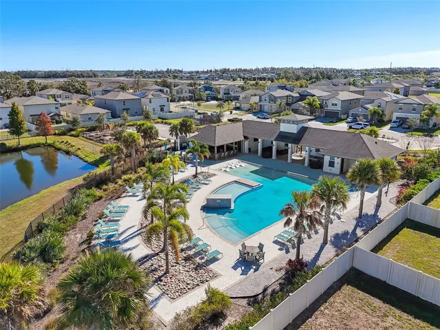 $339,900 | 5157 White Chicory Drive, Apollo Beach, FL 33572