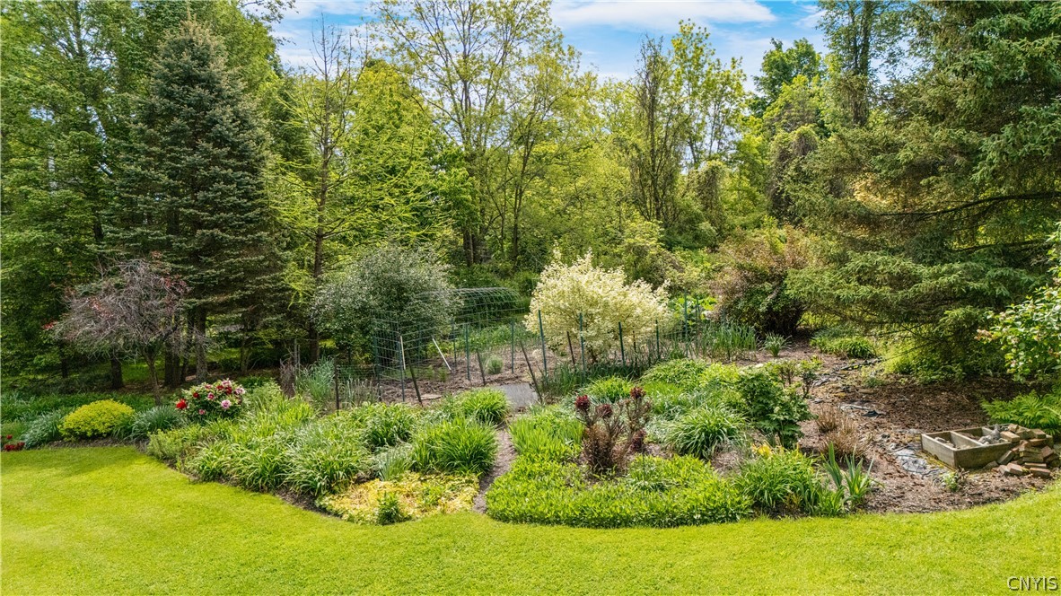 7534 Broadfield Road Pompey, NY 13104 - Photo 7 of 48