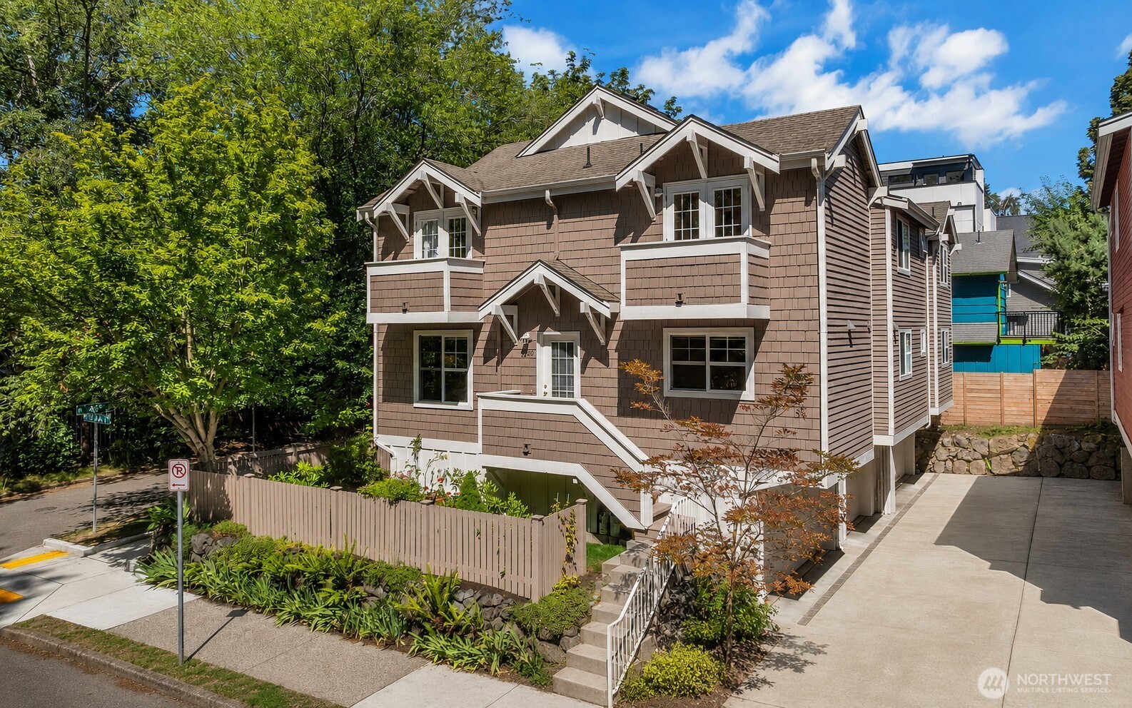 4720 Interlake Avenue North Seattle, WA 98103 - Photo 1 of 40