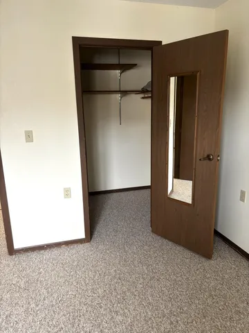 $820 | 221 East Cavour Avenue, Fergus Falls, MN 56537