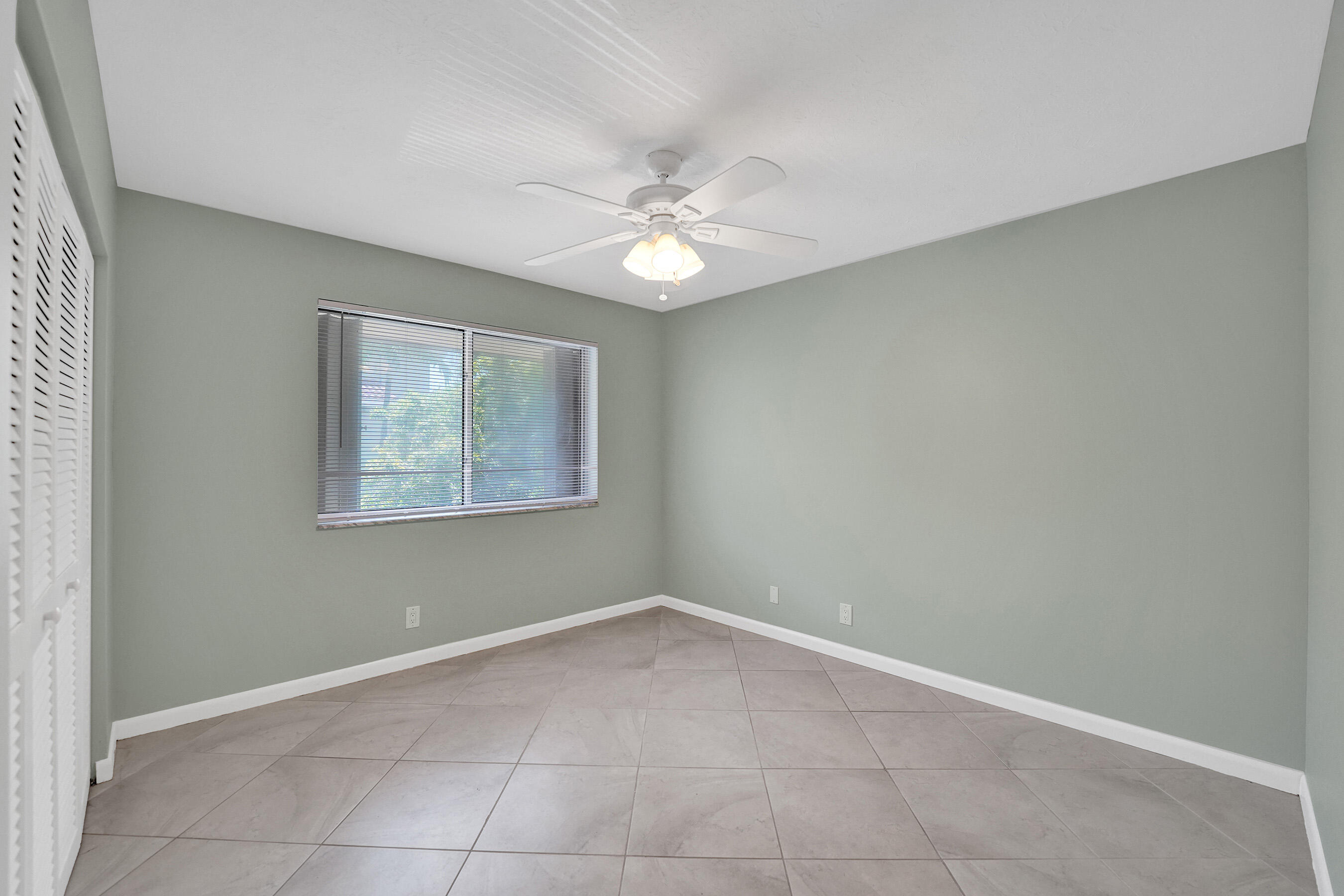 1250 Miami Road, Unit 11 Fort Lauderdale, FL 33316 - Photo 29 of 38 DSC08084