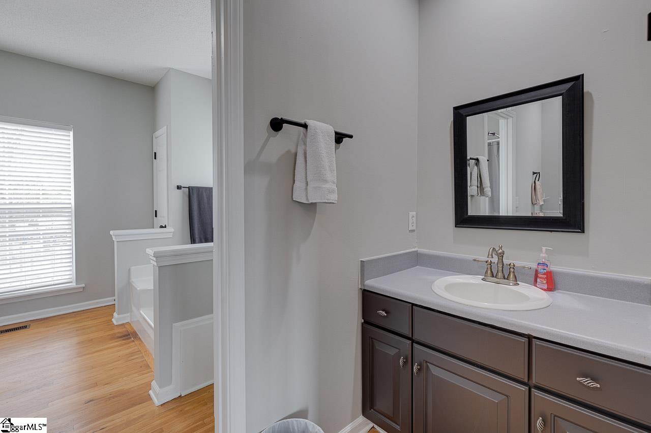 198 McCauley Rd Extension Travelers Rest, SC 29690 - Photo 15 of 36