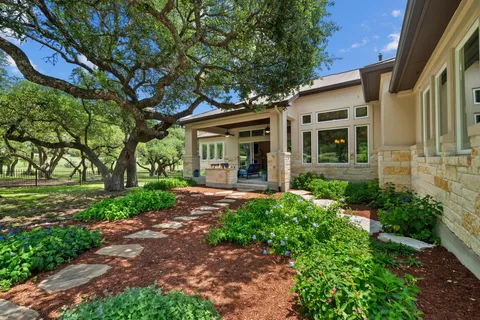 $2,370,000 | 343 Covered Wagon Way, Driftwood, TX 78619