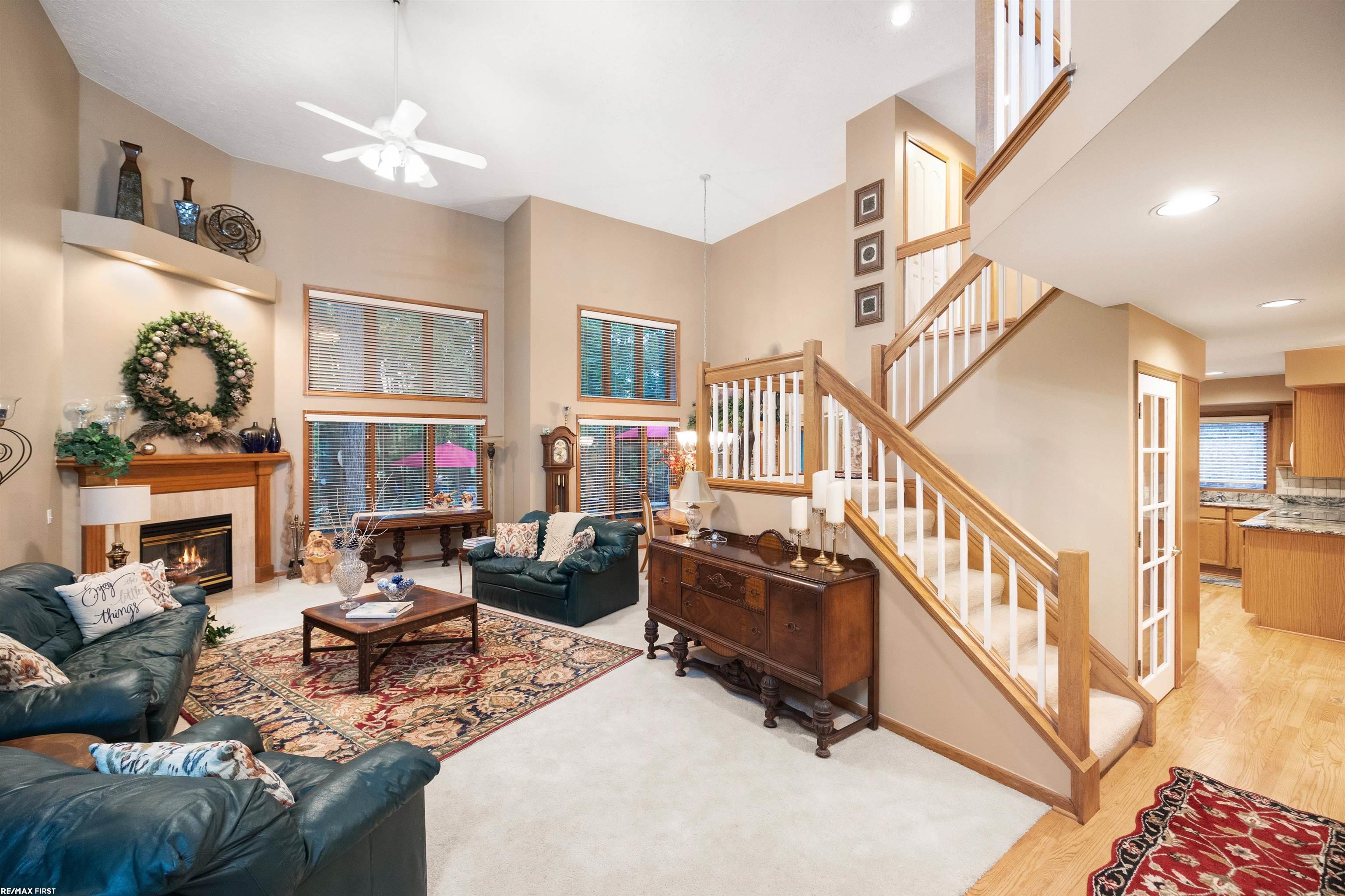 528 Misty Brook Lane Rochester Hills, MI 48307 - Photo 4 of 63