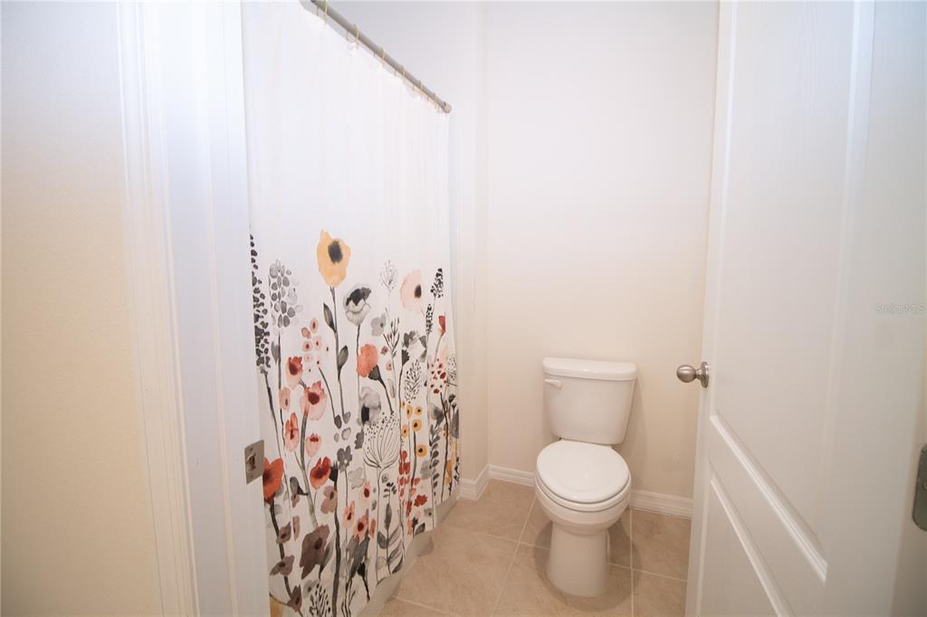 3033 Beau Loop Tavares, FL 32778 - Photo 17 of 36