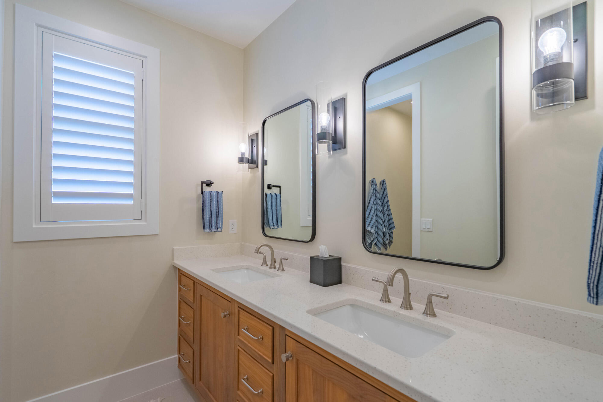 3316 Tallow Tree Drive St. George, UT 84790 - Photo 27 of 32 Upstairs Bath