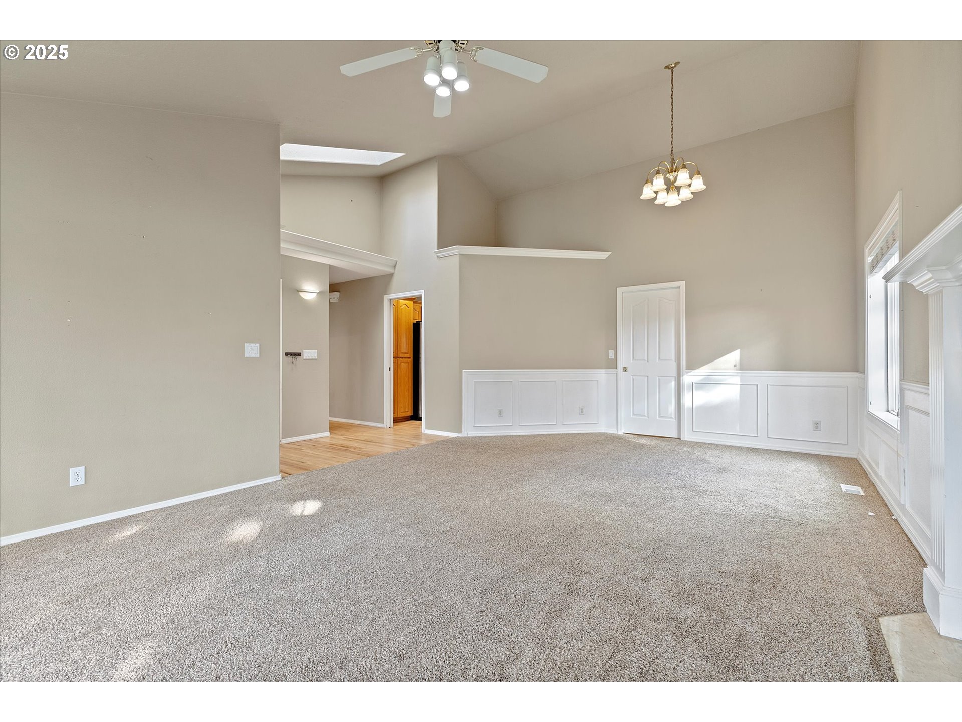 2708 North Main Street Newberg, OR 97132 - Photo 11 of 29 a view of empty room with a fireplace