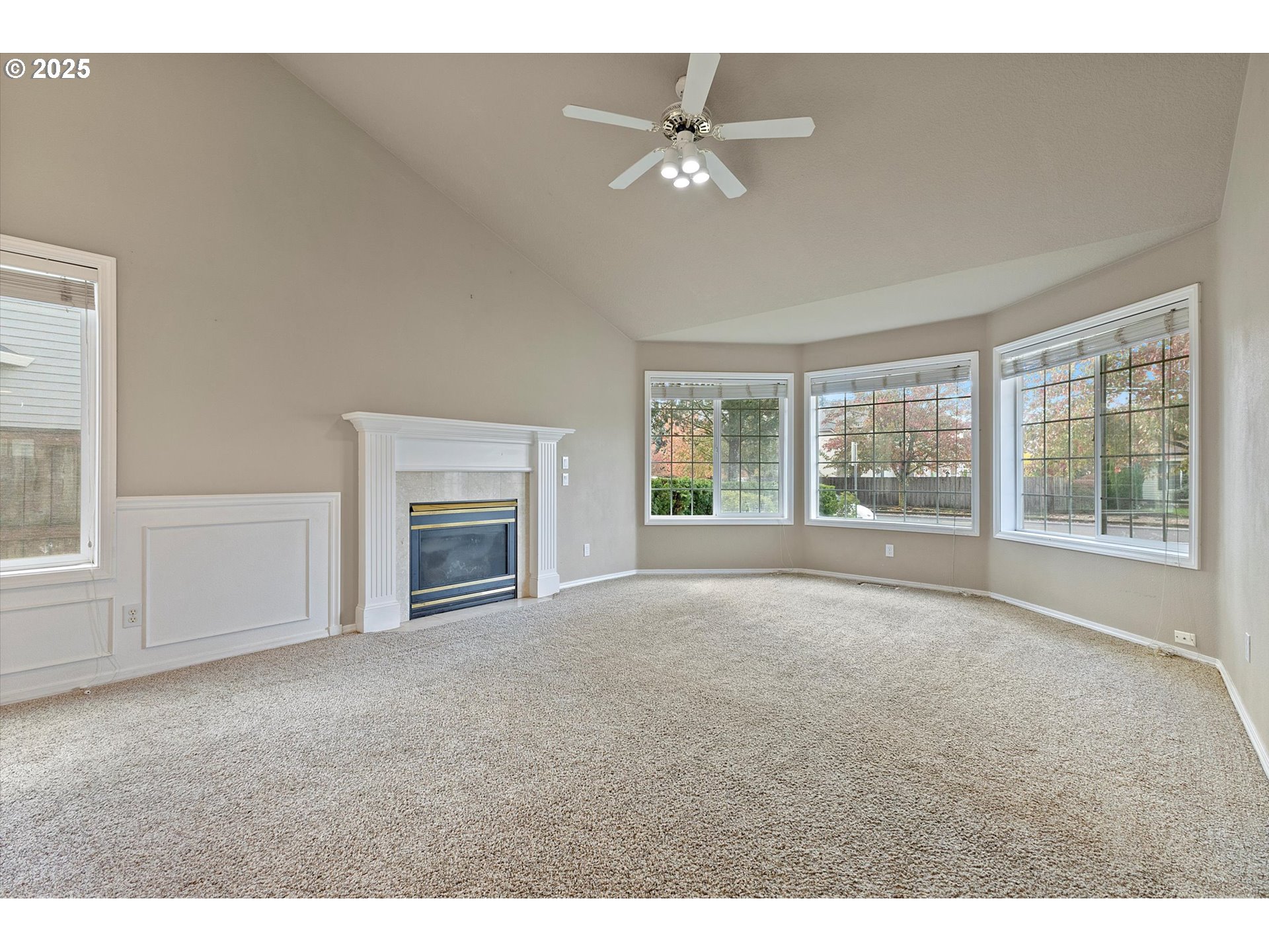 2708 North Main Street Newberg, OR 97132 - Photo 8 of 29 a view of an empty room with a window
