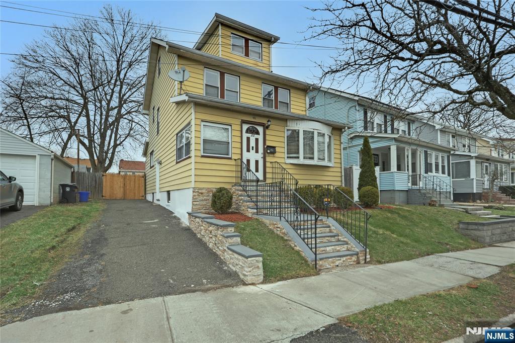 23-25 Varsity Road Newark, NJ 07106 - Photo 2 of 40