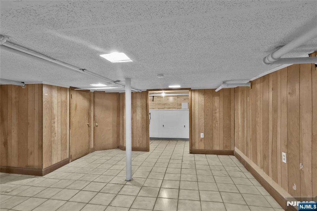 23-25 Varsity Road Newark, NJ 07106 - Photo 27 of 40