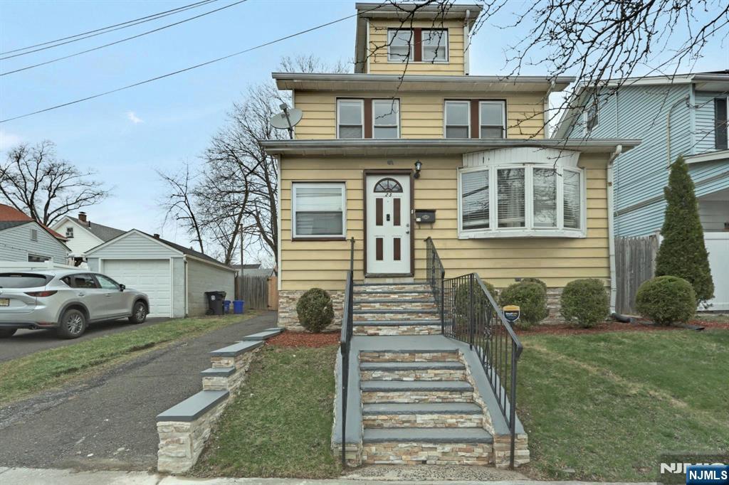 23-25 Varsity Road Newark, NJ 07106 - Photo 4 of 40