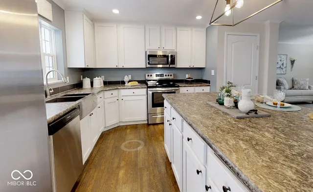 $24,900 | 2101 Hendricks Street, Terre Haute, IN 47804