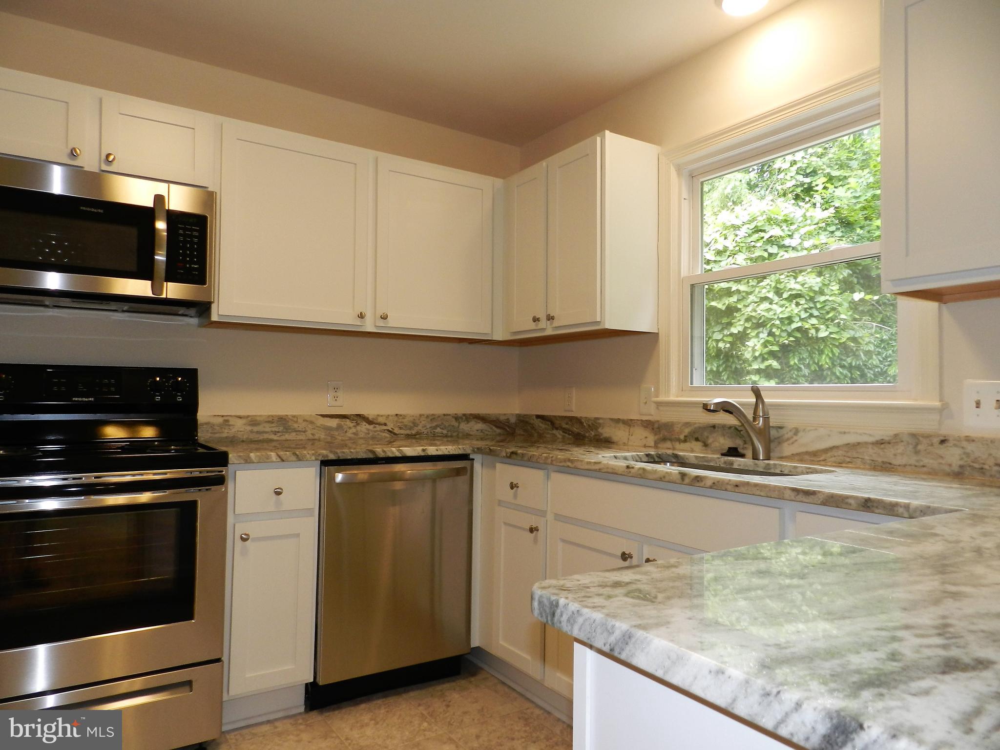 429 Ridgemore Street Fredericksburg, VA 22405 - Photo 11 of 28 Gallery Image 11