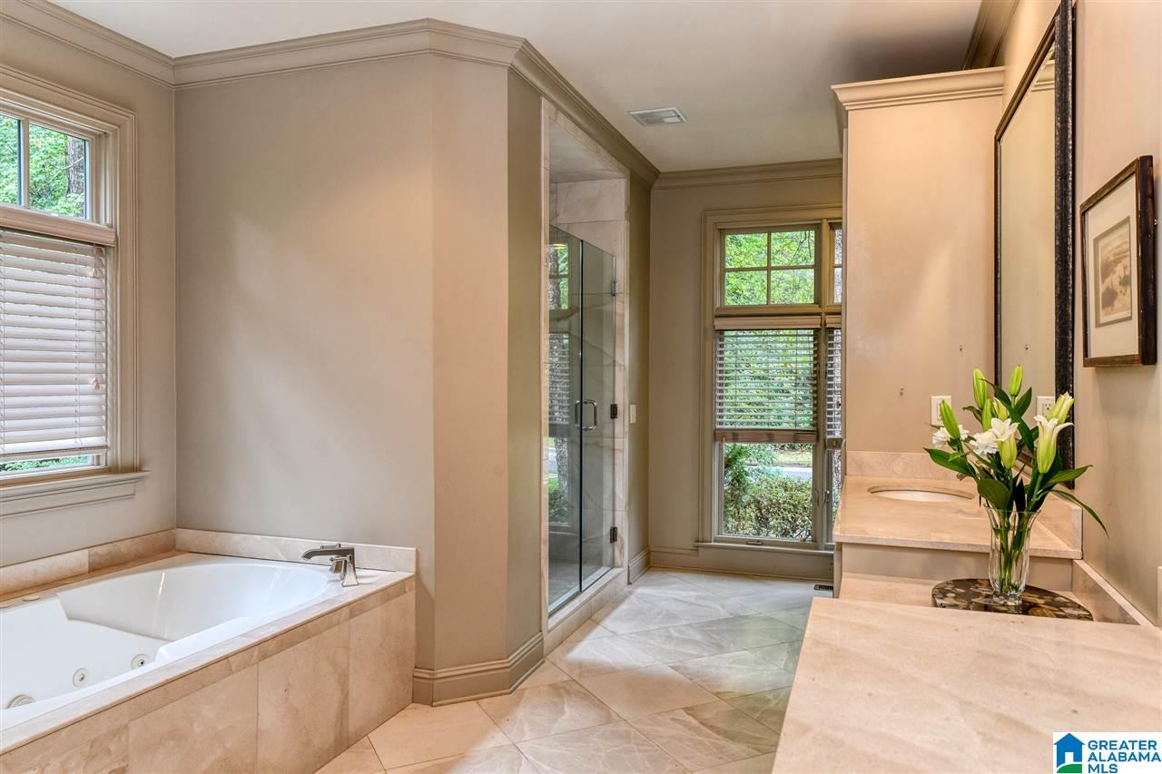 136 Oakmont Road Birmingham, AL 35244 - Photo 35 of 50