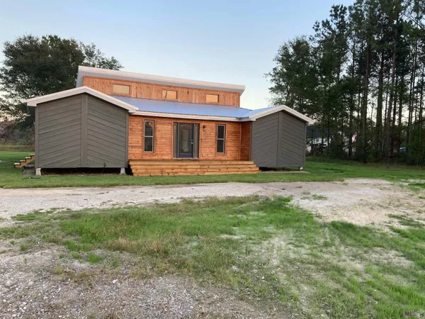 $1,800 | 23950 Coats Road, Springfield, LA 70462