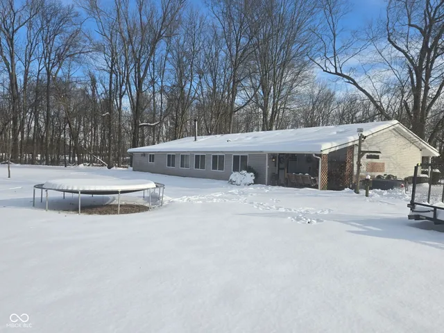$425,000 | 1550 East County Road 50 North, North Vernon, IN 47265
