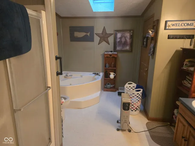 $425,000 | 1550 East County Road 50 North, North Vernon, IN 47265