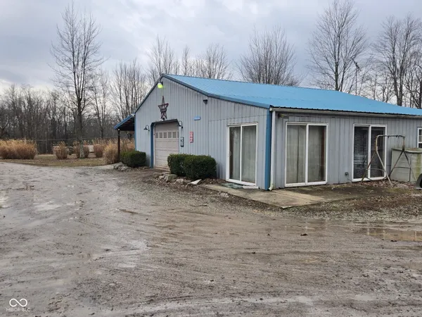 $349,900 | 1550 East County Road 50 North, North Vernon, IN 47265