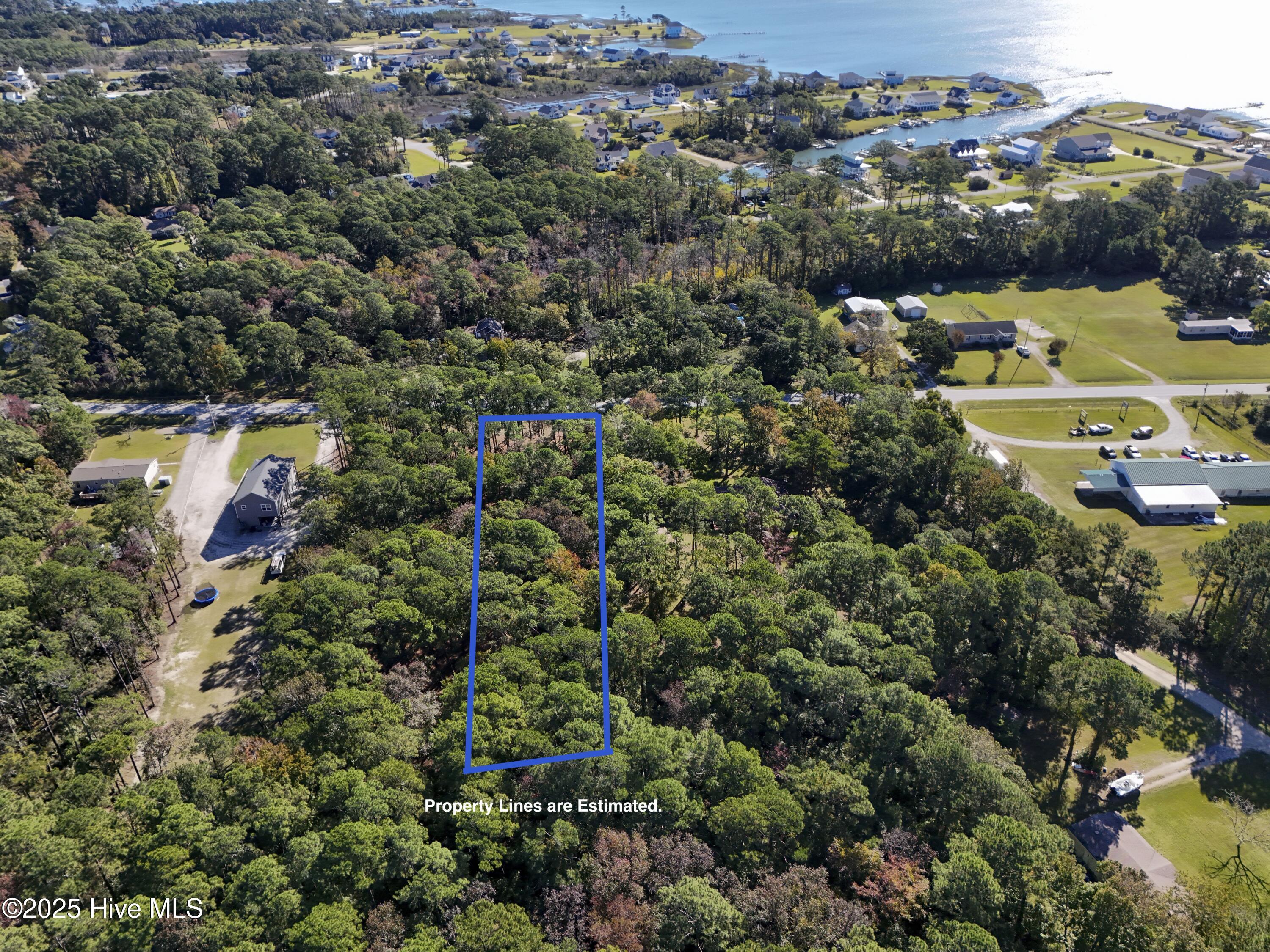1532 Harkers Island Road Beaufort, NC 28516 - Photo 3 of 16 1532