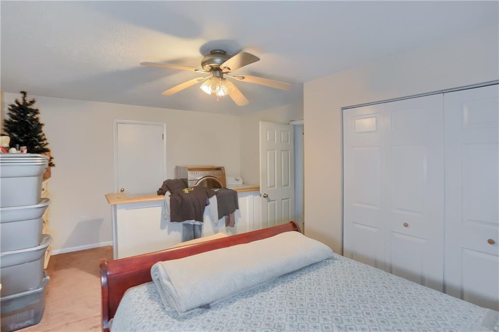 517 Ridge Avenue Carnegie, PA 15106 - Photo 19 of 38 Top Unit - Bedroom with built in laundry.