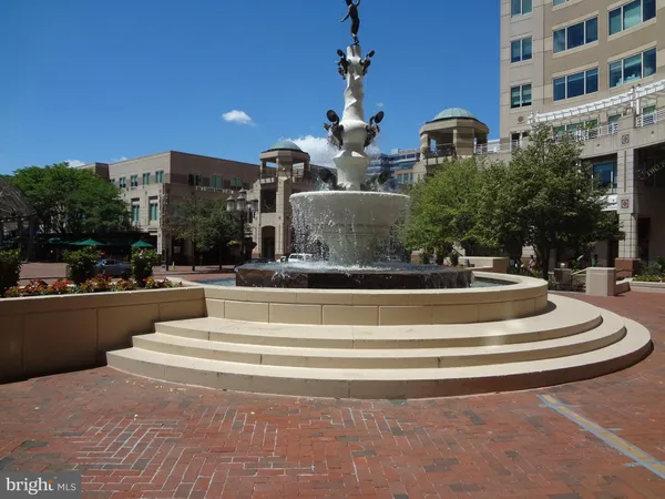 $478,000 | 1334 Garden Wall Circle, Unit E, Reston, VA 20194