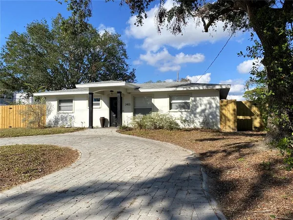 $2,600 | 2403 Browning Street, Sarasota, FL 34237