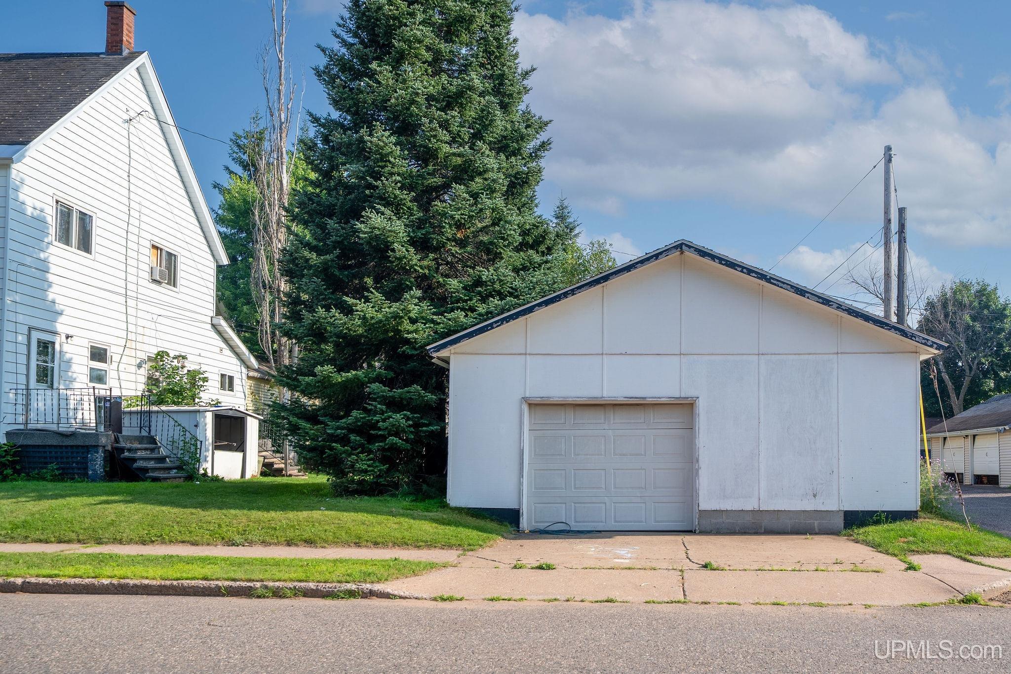 635 North 5th Street Ishpeming, MI 49849 - Photo 22 of 43