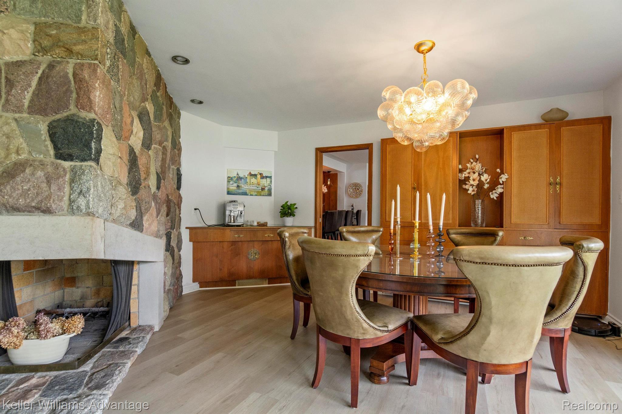 26284 Graham Road Redford, MI 48239 - Photo 11 of 54 Gallery Image 11
