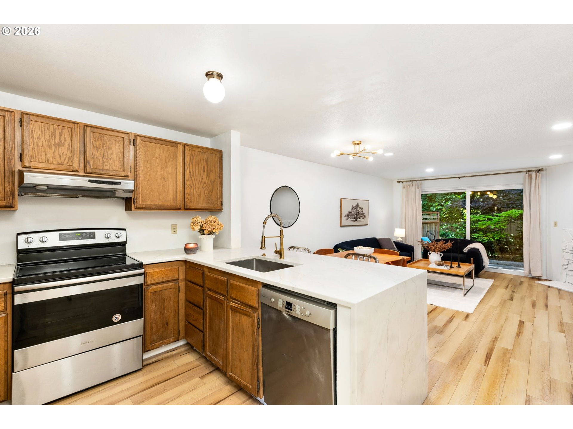 4880 Southwest Scholls Ferry Road, Unit 16 Portland, OR 97225 - Photo 15 of 31