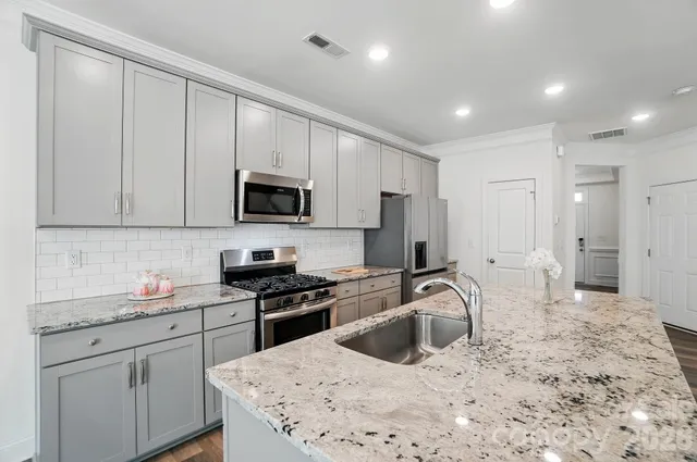 $380,000 | 8018 Saluda Drive, Charlotte, NC 28269