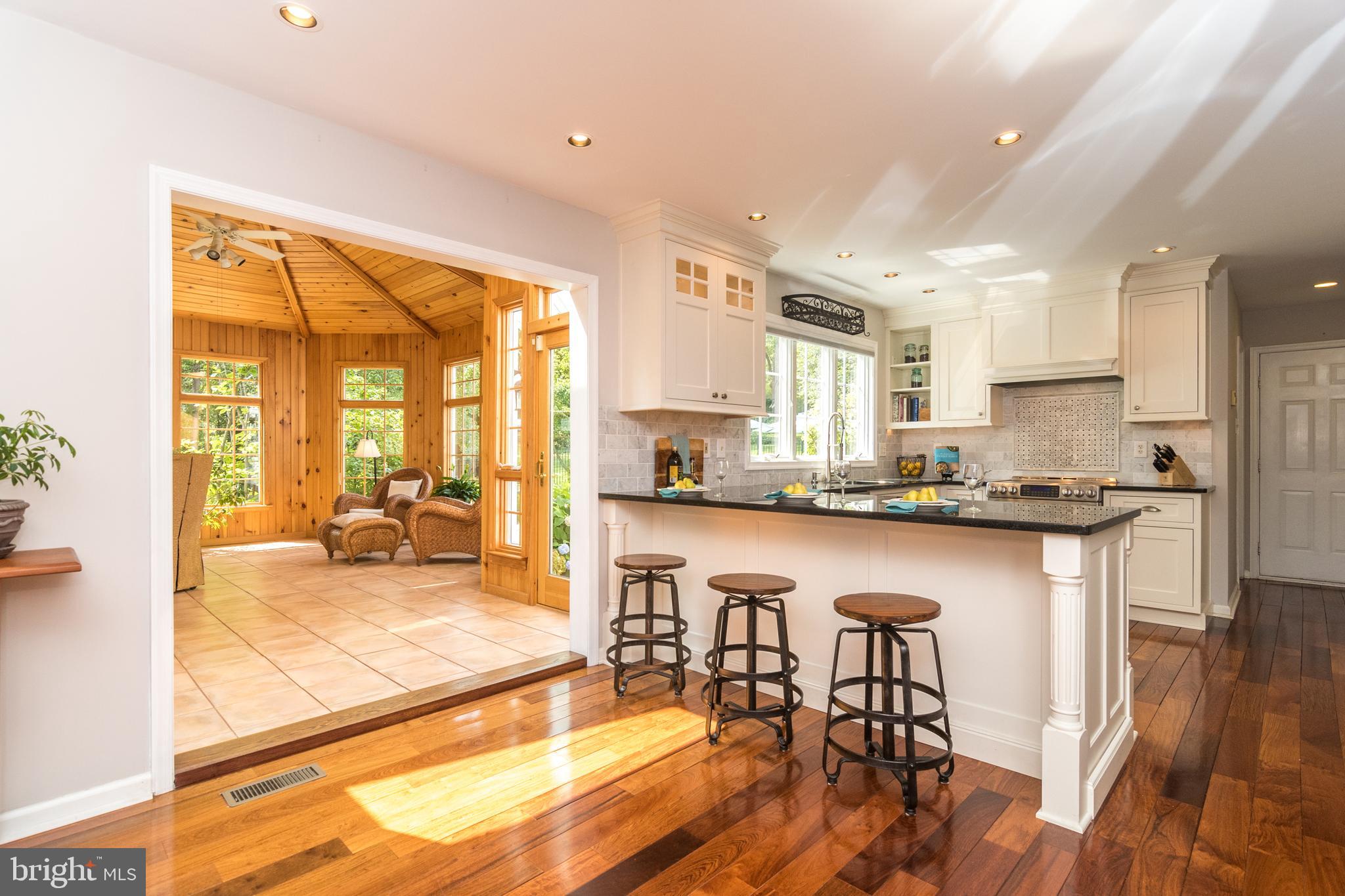 222 Southwind Drive Doylestown, PA 18901 - Photo 16 of 37 Bright Sunny Kitchen