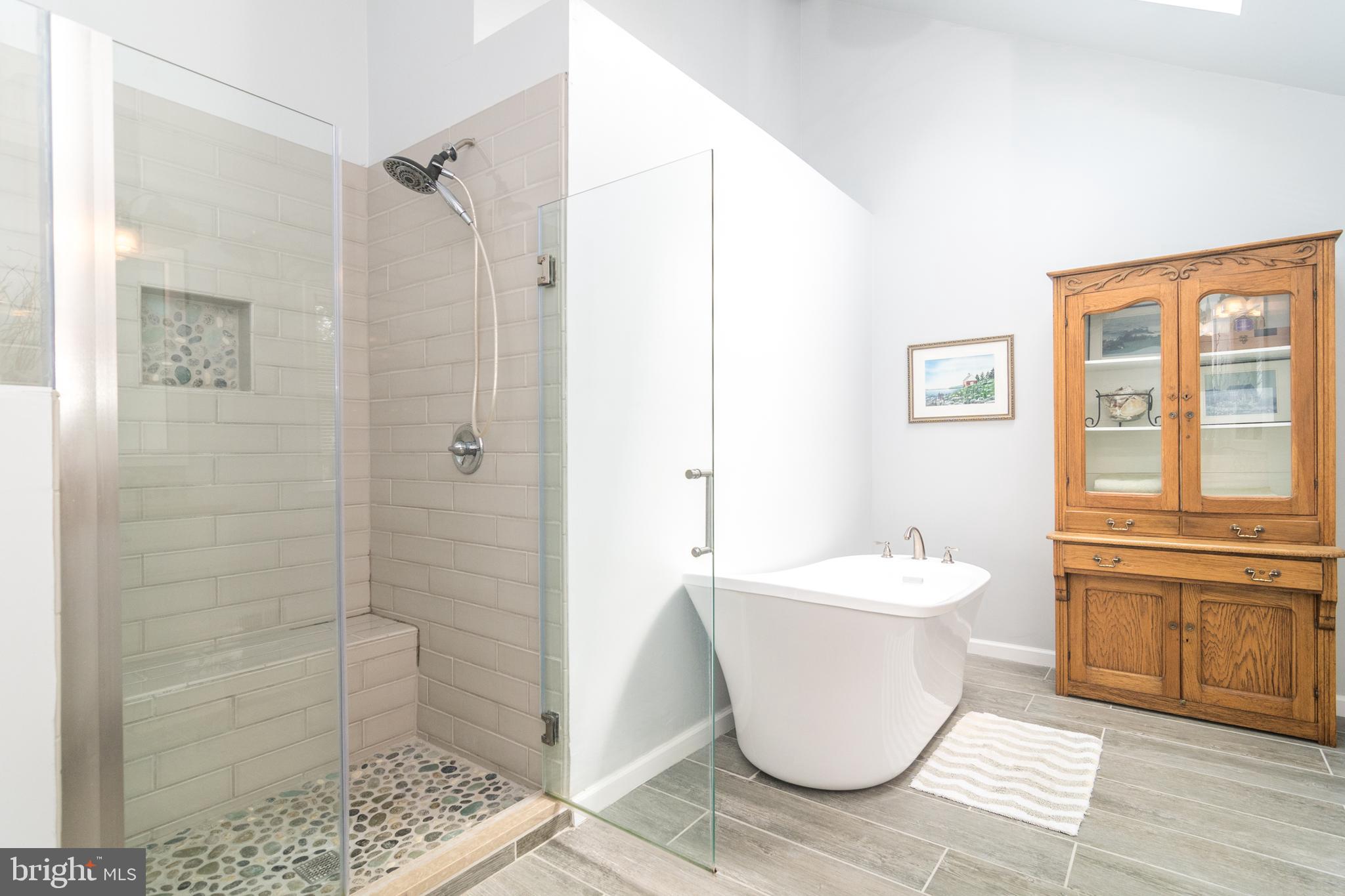 222 Southwind Drive Doylestown, PA 18901 - Photo 27 of 37 Luxurious Master Bathroom