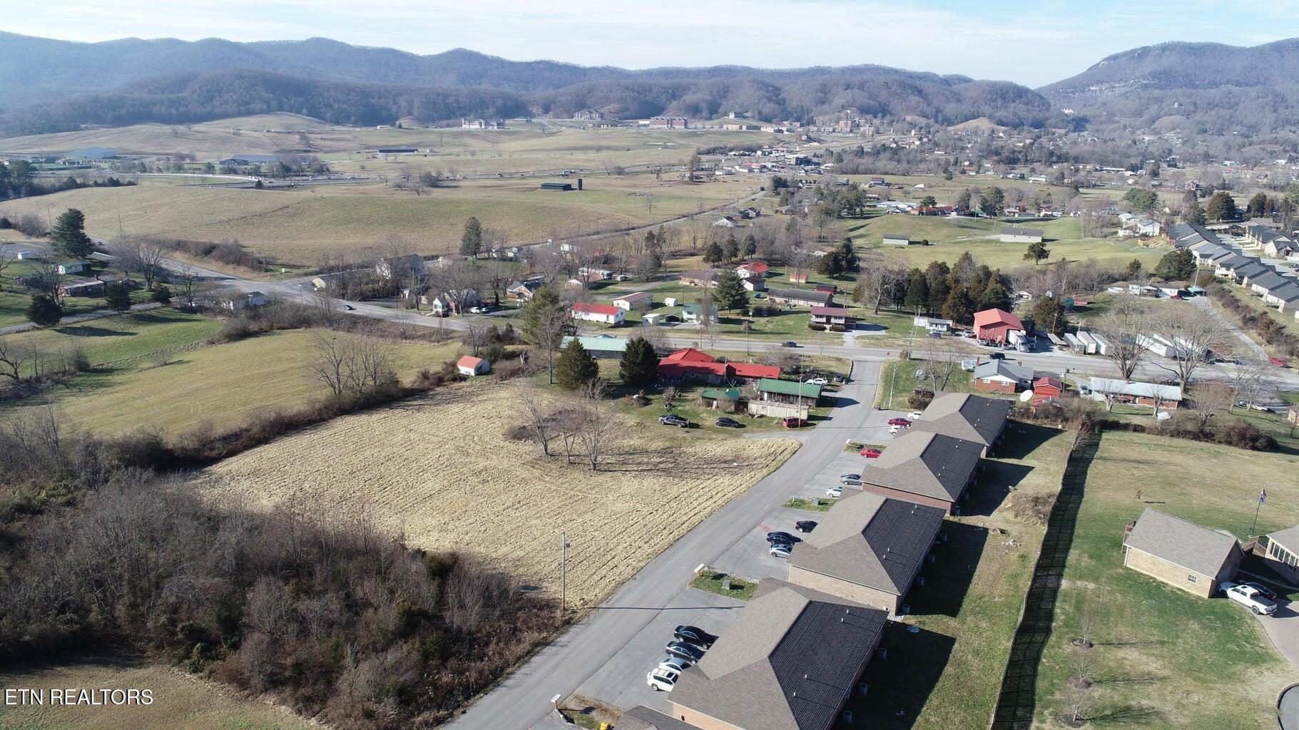 136 St George Lane Harrogate, TN 37752 - Photo 2 of 11 4