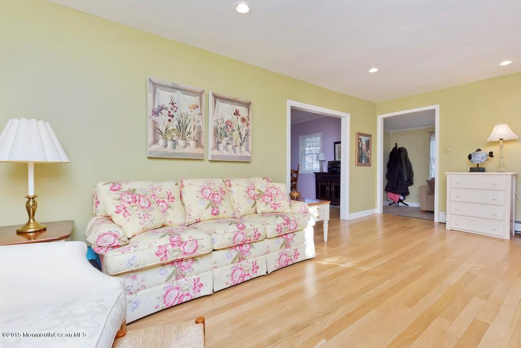 314 Cedar Road Point Pleasant, NJ 08742 - Photo 9 of 21 Living Rm 2